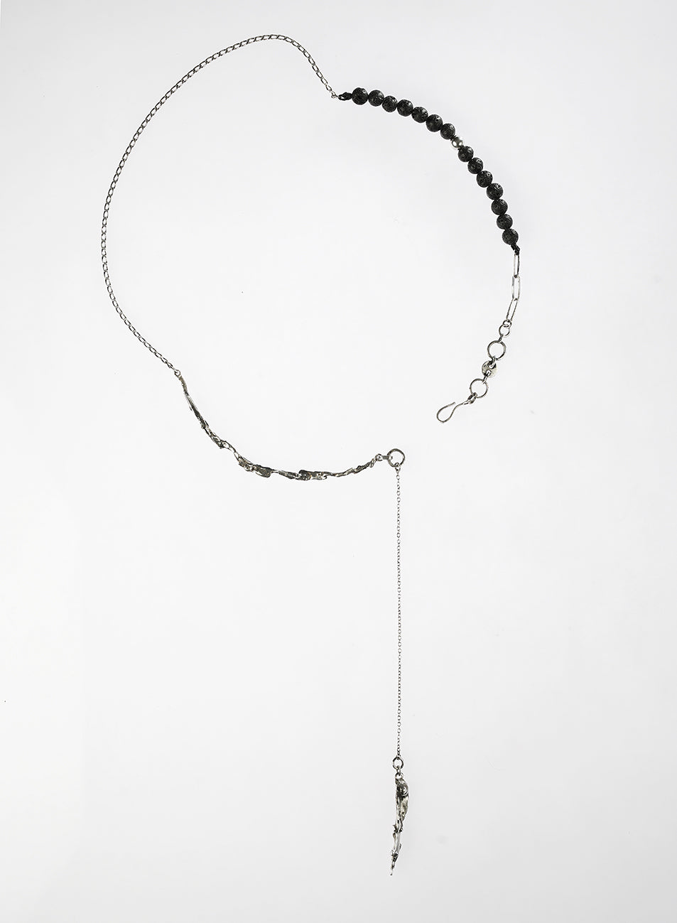 LAVA- S01 - Collier court