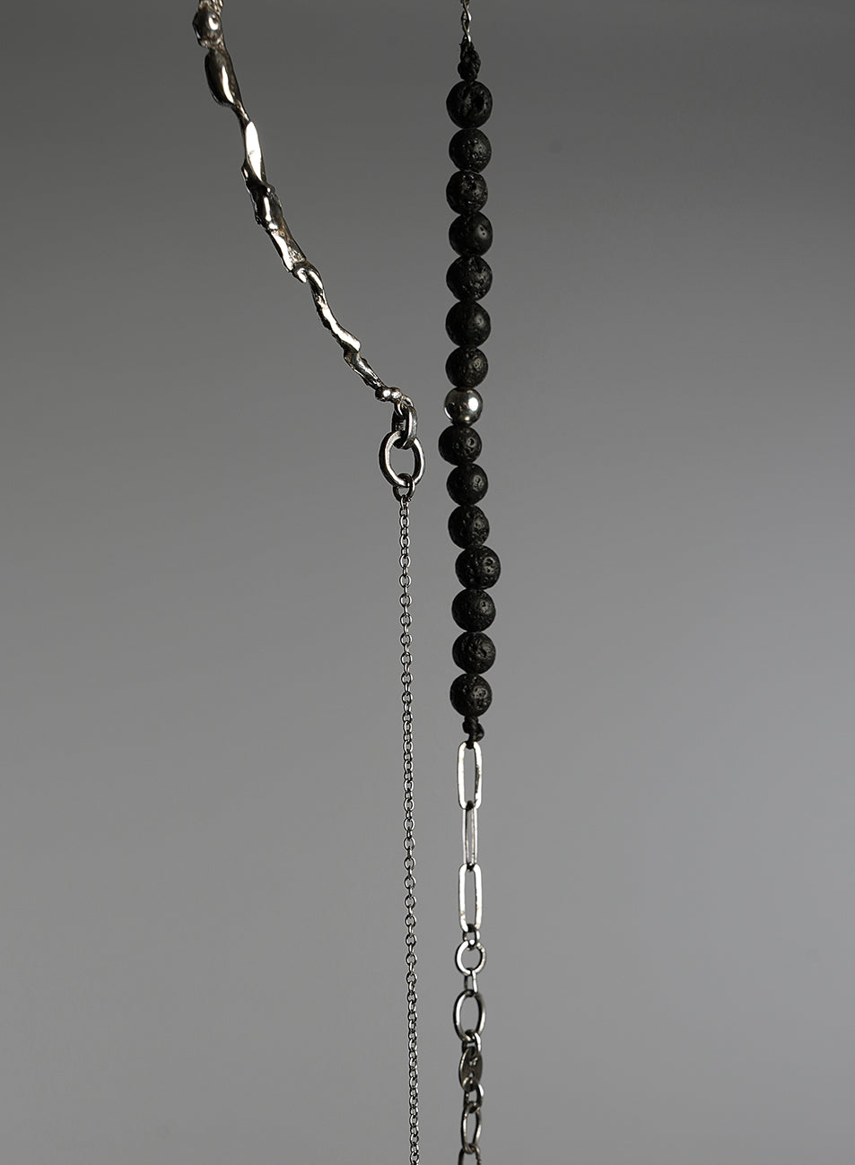 LAVA- S01 - Collier court