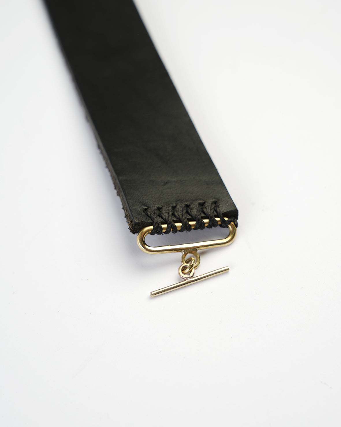 beautiful handcrafted choker with cross pendant