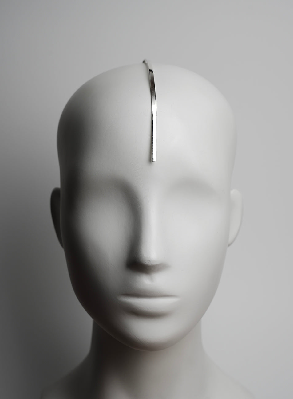 pure minimalism jewelry design for head adornment